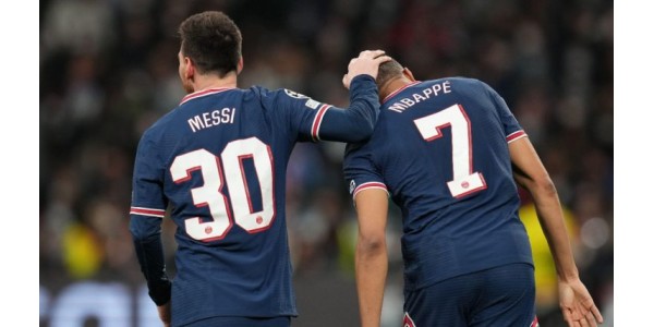 Lionel Messi dostává od Kyliana Mbappého poprvé k narozeninám upřímná přání